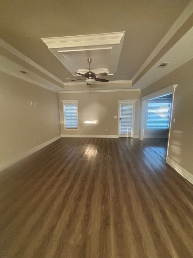 Building Photo - Home in Knights Landing