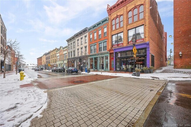 Foto del edificio - 83 Washington St