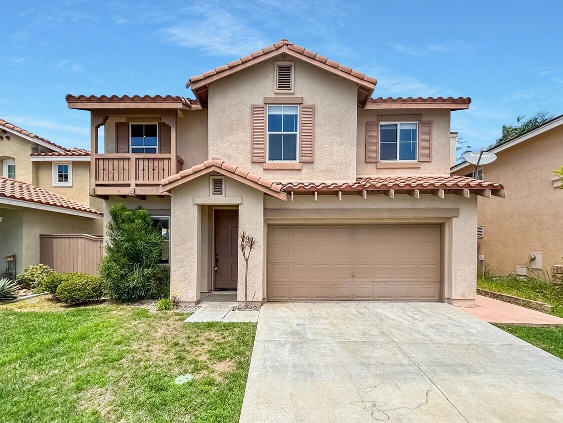 Foto principal - Beautiful 4BD/2.5BA House in Eastlake W/ O...