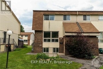 Building Photo - 20 Forester Crescent