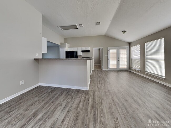 Foto del edificio - 18311 Autumn Trails Ln