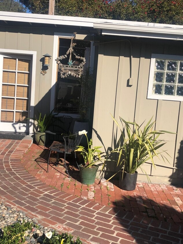 Primary Photo - 144 Bradley Dr