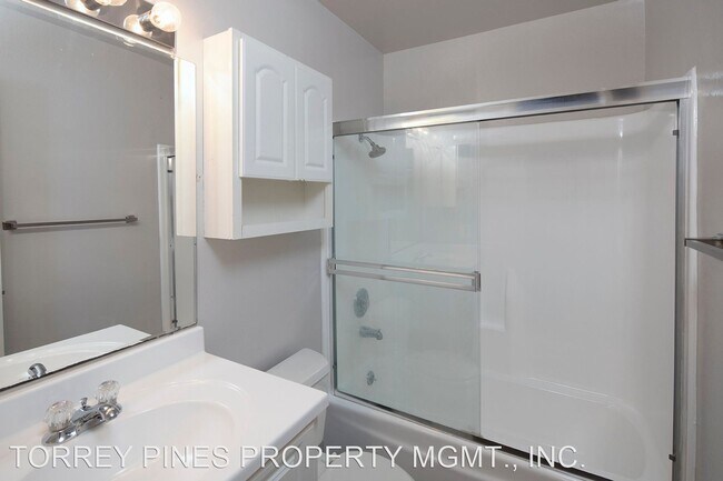 Building Photo - 3803 Jewell St