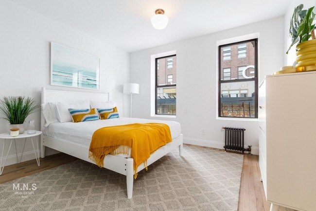 Building Photo - 267 West 15th Street