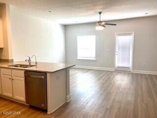 Building Photo - 7578 Shadow Lake Dr