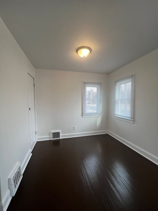 7701 N 2nd St, Machesney Park, IL 61115 House Rental in Machesney