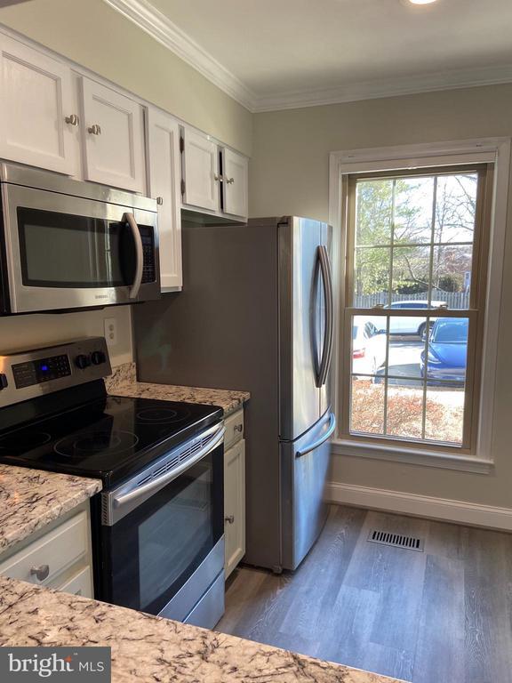 Foto del edificio - 2964 Kings Station Ct