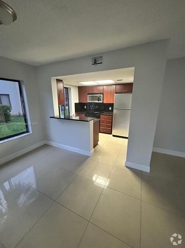 Building Photo - 3247 Coral Lake Way