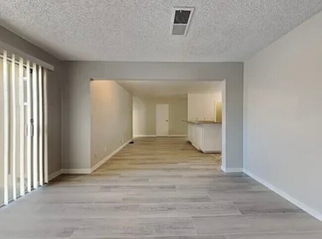 Foto del edificio - 2518 Hastings Way