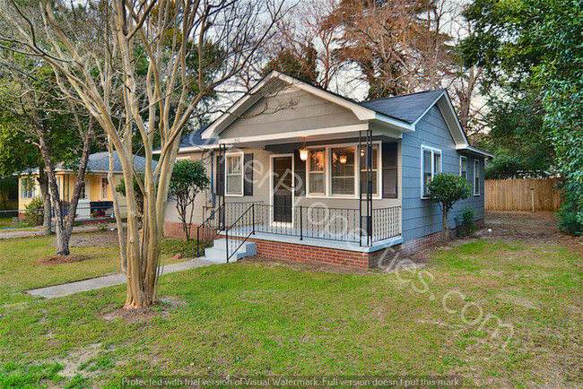 Building Photo - 340 Guilford St
