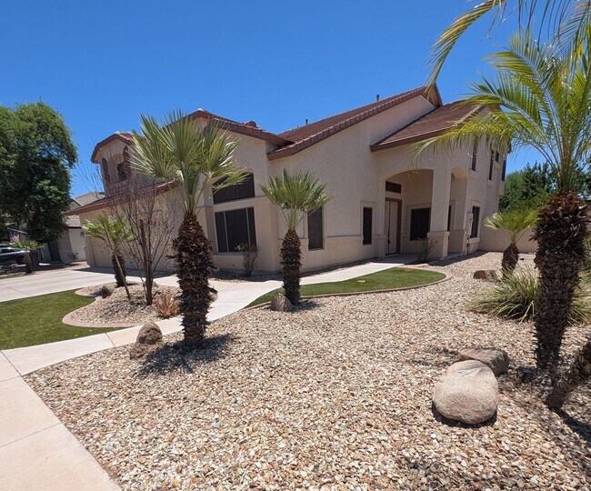 Building Photo - 4 Bedroom Home in the Kerby Estates Commun...
