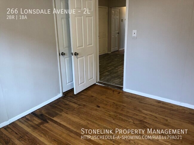 Foto del edificio - 266 Lonsdale Avenue