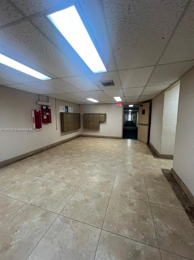 Foto del edificio - 10001 W Atlantic Blvd