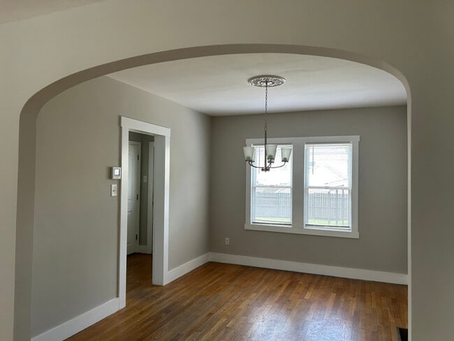 Building Photo - 513 Buena Vista Ave