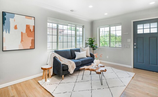 Building Photo - SLOAN'S LAKE: 2-BEDROOM 1 BATH WITH HIGH-END FINISHES