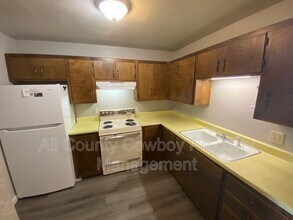 Building Photo - 267 N 8th St