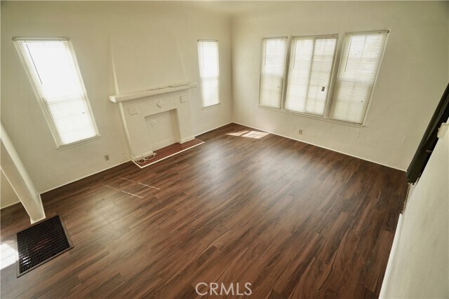 Foto del edificio - 1336 Elm St