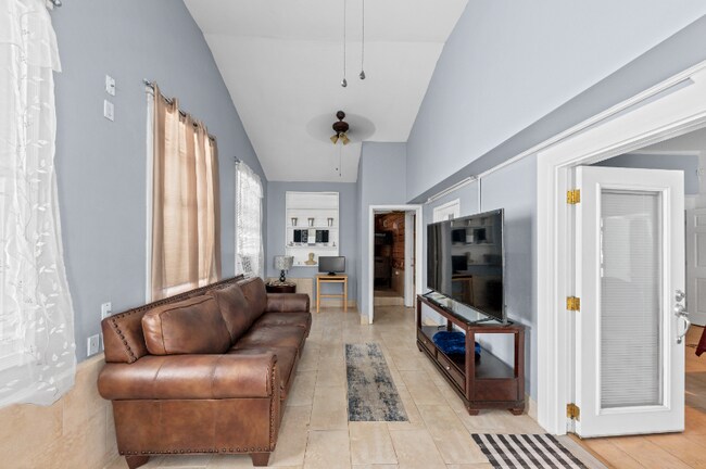 Foto del edificio - 1410 N Druid Hills Rd