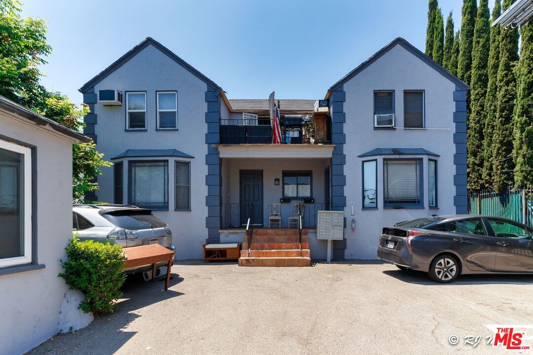 Primary Photo - 11472 Ventura Blvd