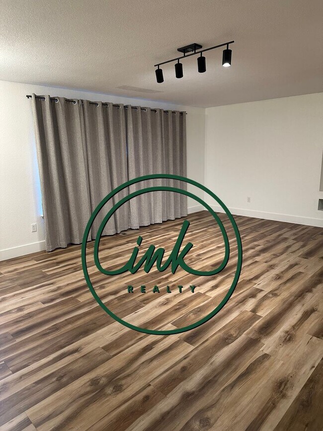 Foto del edificio - Newly updated home in Carson City