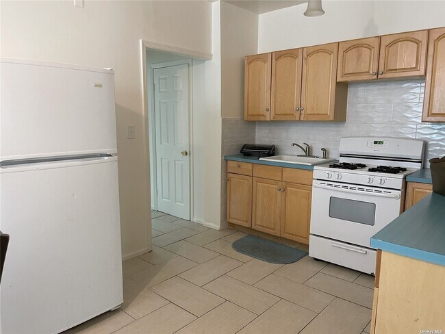 Foto del edificio - 565 Vermont St