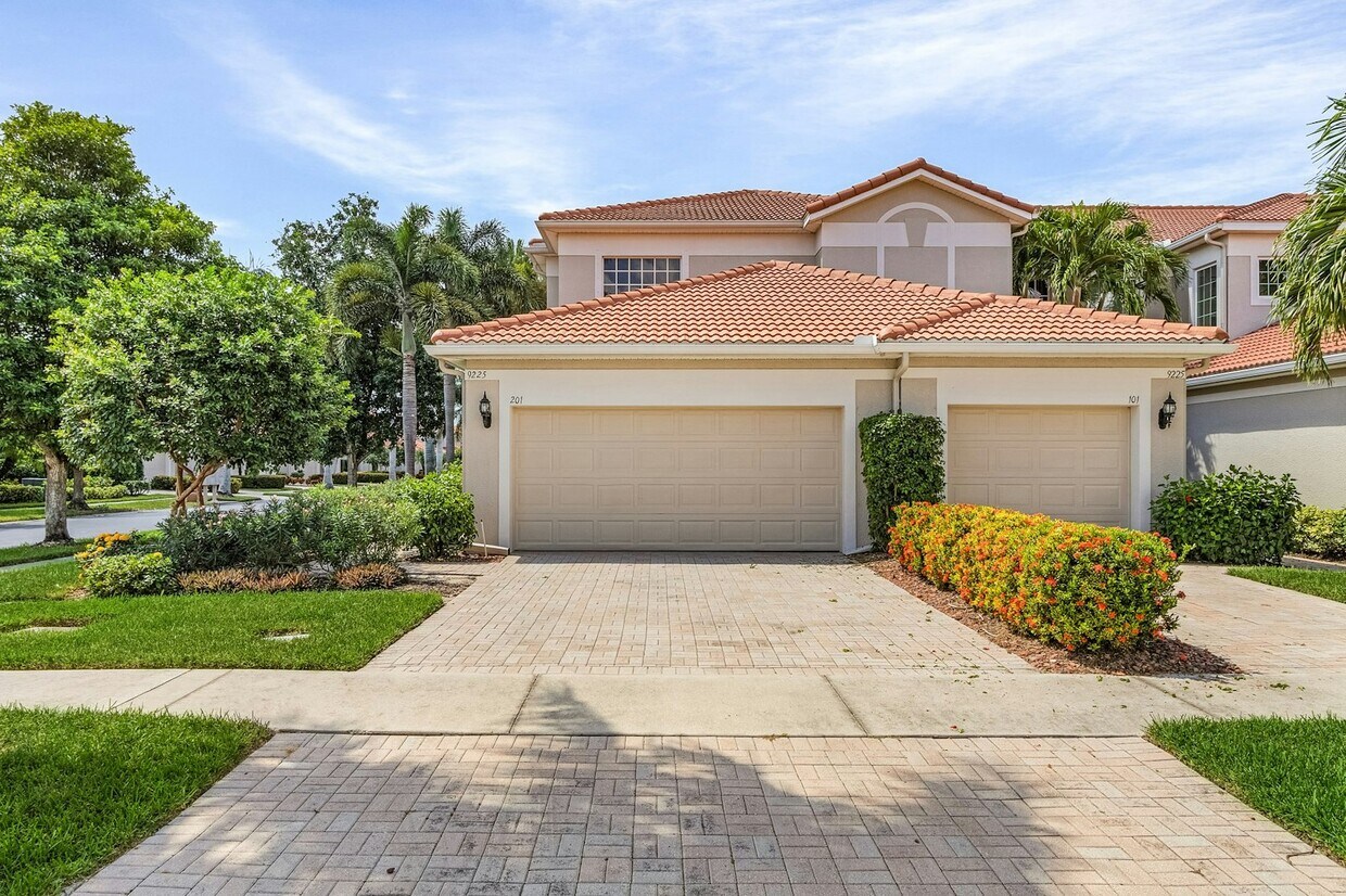 Primary Photo - 9225 Belleza Way