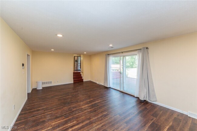 Building Photo - 25111 S Woodland Rd