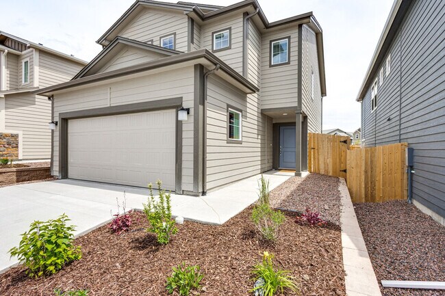 Foto del edificio - 8466 Blue Feather Lp