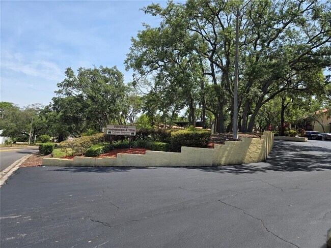 Foto del edificio - 7741 Forest Trail