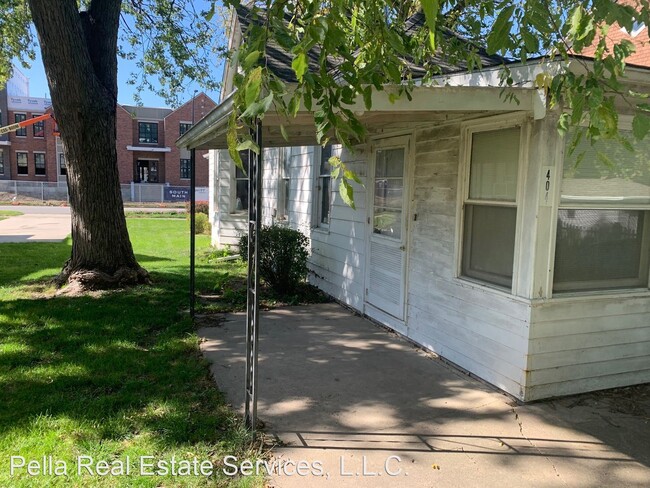 Building Photo - 3 br, 1 bath House - 404 Main Street