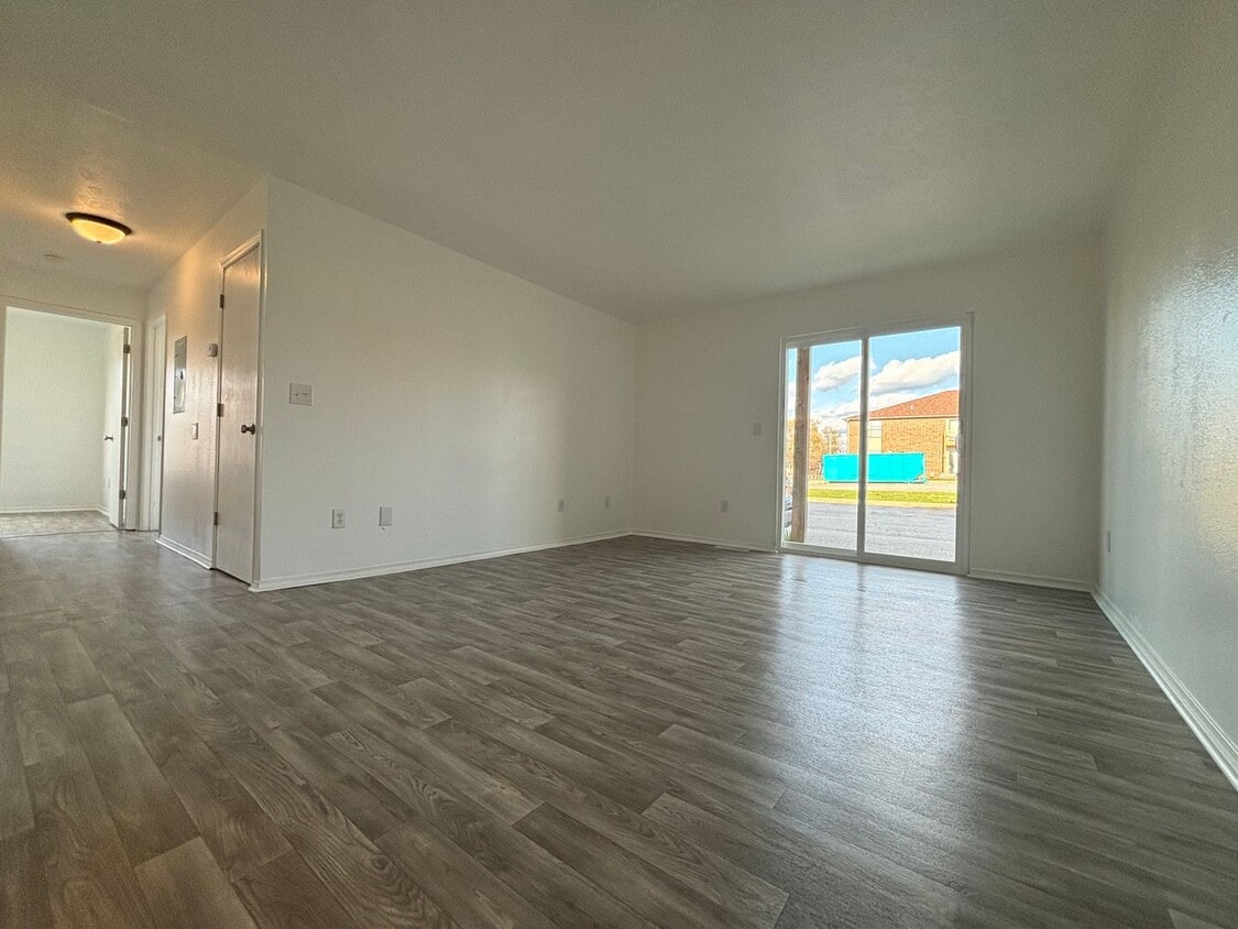 715 Brett Cir Unit Nixa Apartments, Nixa, MO 65714 Room for Rent in