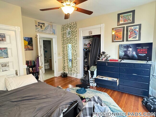 Foto del edificio - 88 Fisher Ave