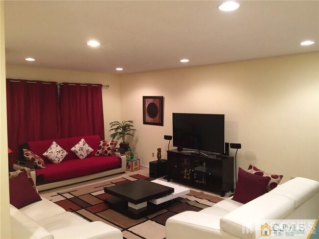 Foto del edificio - 5302 Hana Rd
