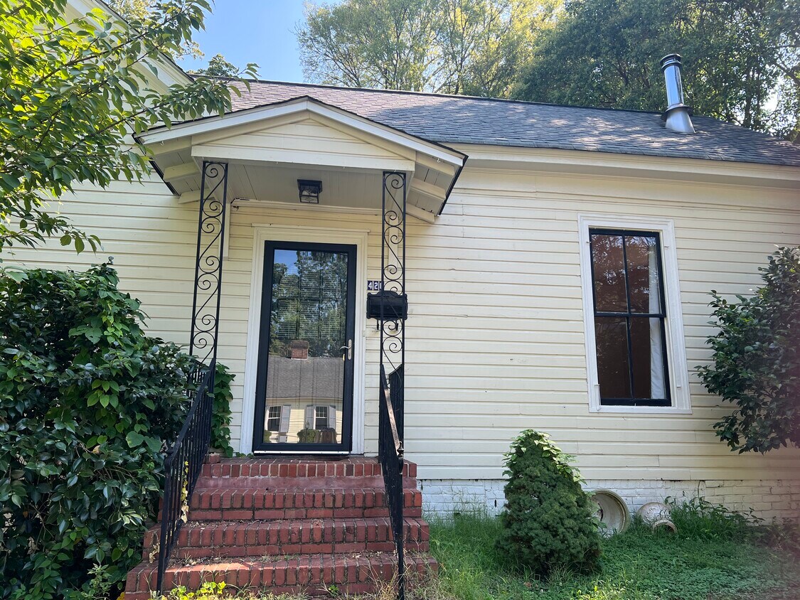 Foto principal - 420 W Bank St