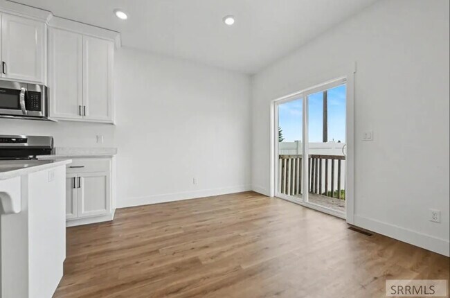 Foto del edificio - 367 Eliza Joy Ln