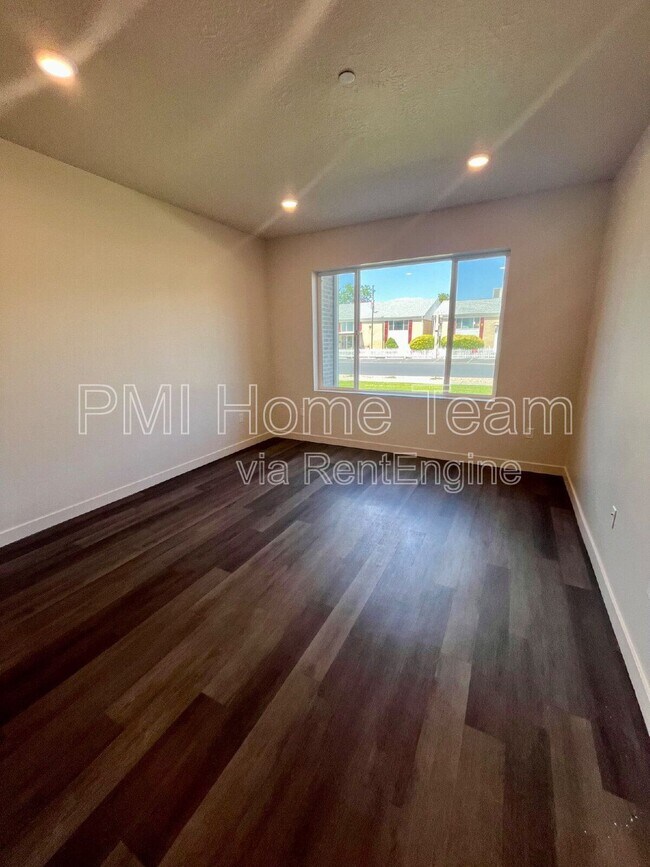 Foto del edificio - 158 E 900 S