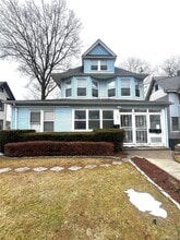 Building Photo - 123 Clinton Ave