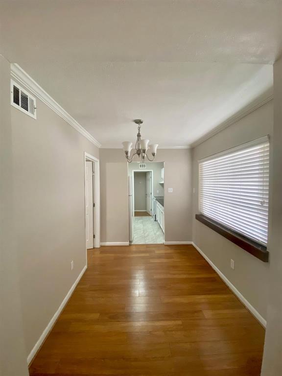 Building Photo - 2616 Greenbriar Dr