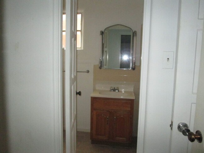 Building Photo - 3612 Monte Vista Blvd