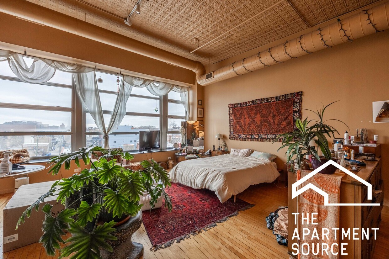 Foto principal - 2416 W North Ave