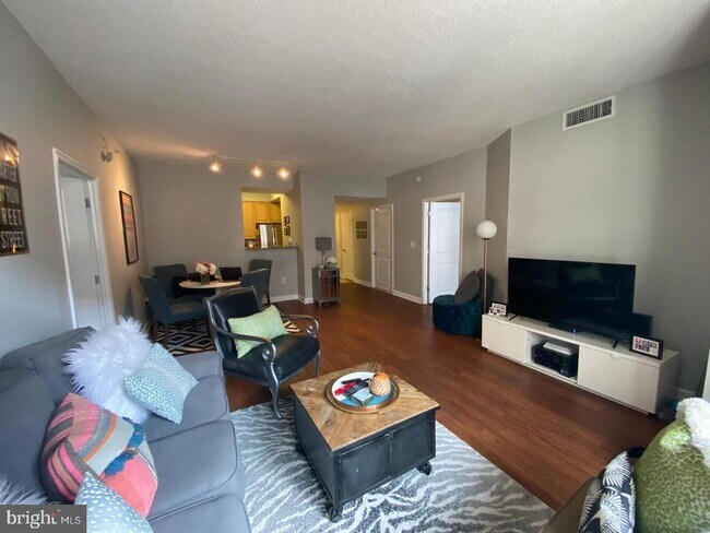 Foto del edificio - 1111 25th St NW