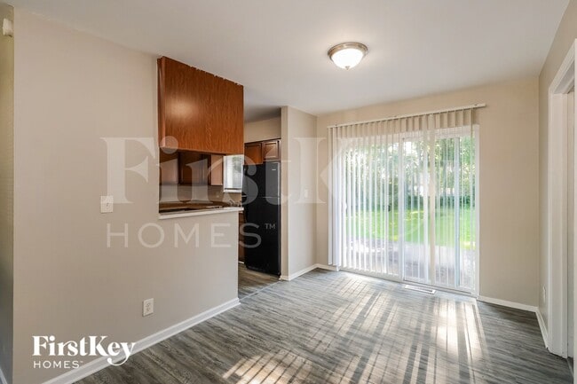 Foto del edificio - 10602 Morning Glory Ln