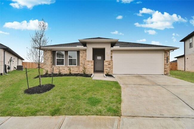 Building Photo - 30330 Reagans Rnch Dr