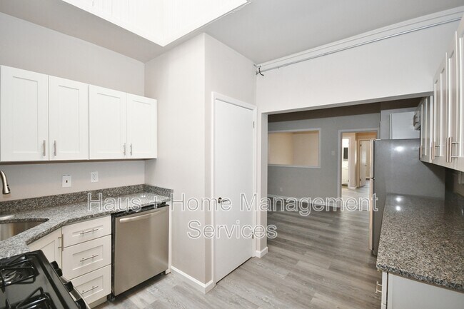 Foto del edificio - 933 4th Ave