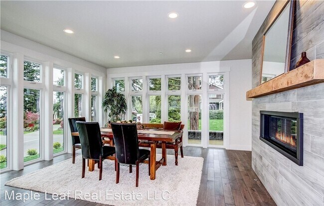 Building Photo - 5 br, 4 bath House - 902 5th St
