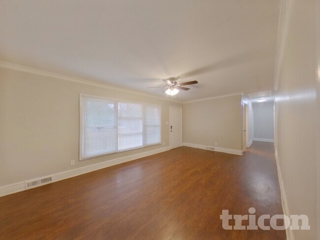 Foto del edificio - 1141 Dooley Dr