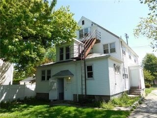 Building Photo - 207 Eagle St