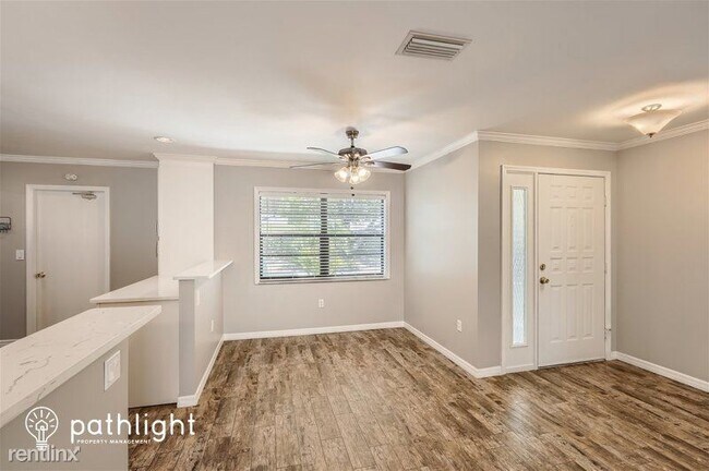 Foto del edificio - 3 br, 2 bath House - 14005 Amero Ln UNIT