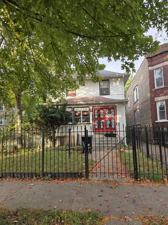 Foto del edificio - 7840 S Saginaw Ave