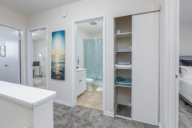 Photo du bâtiment - Pleasantview Townhomes